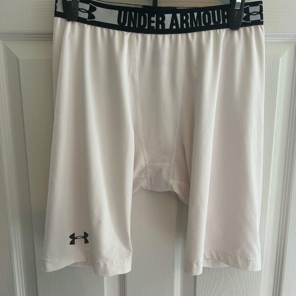 Under Armour Men's White compression shorts